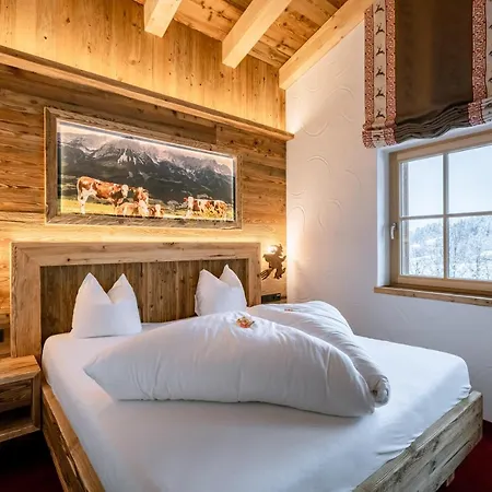 Restaurant Hexenalm ホテル 4*