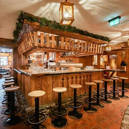 ホテル Restaurant Hexenalm