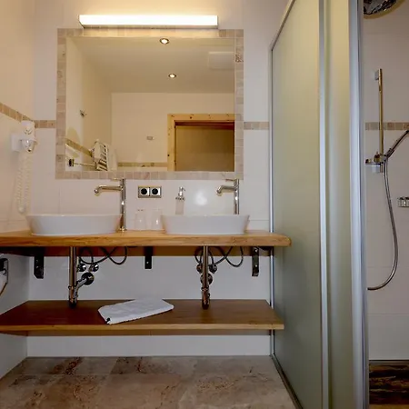 Restaurant Hexenalm ゼル